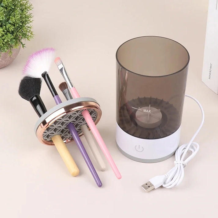 GleamClean: 3-in-1 Brush Stand™